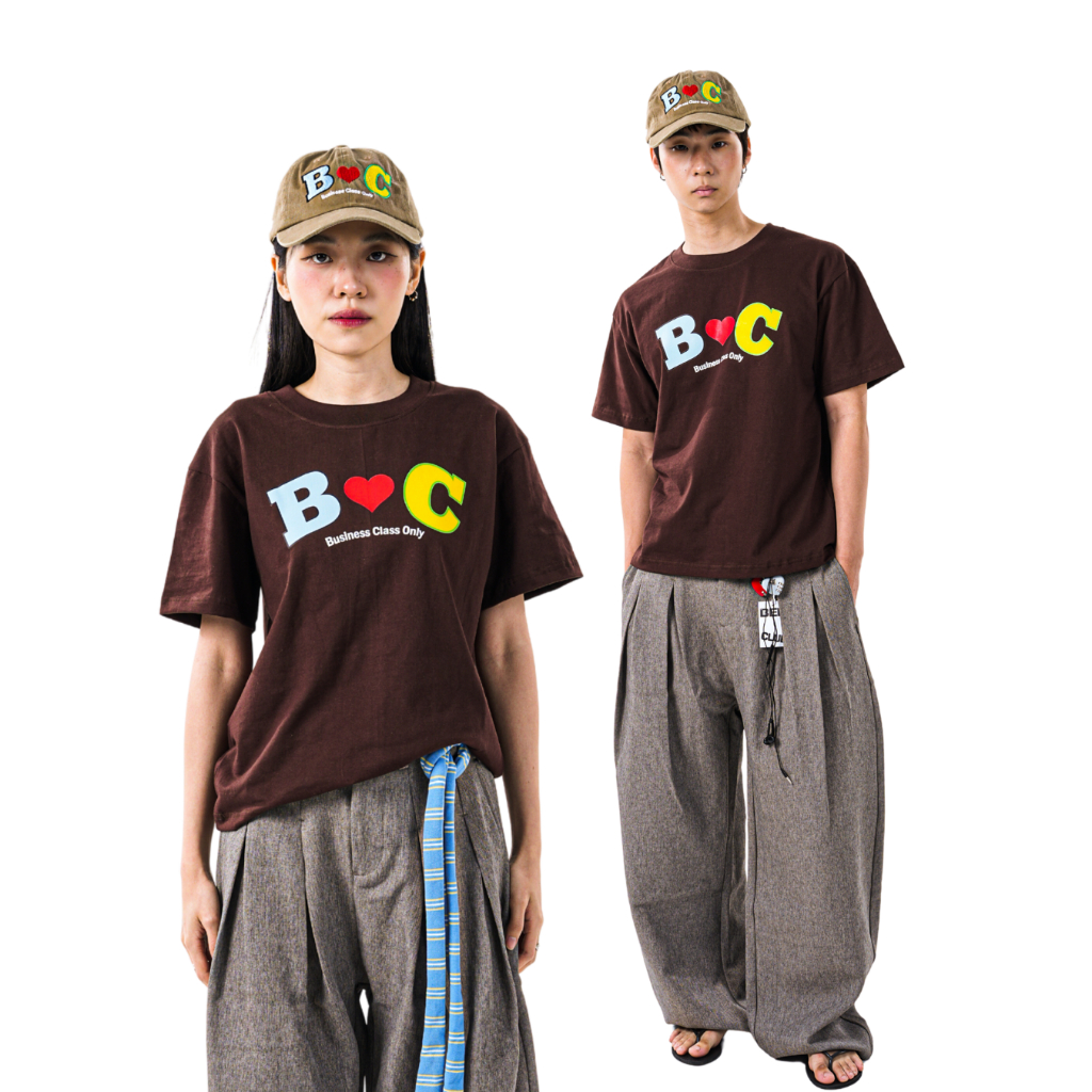 BEB CLUB 25 HOLIDAY BRWON BOXY TEE เสื้อยืดสีน้ำตาลทรงบ็อกซี่เบ็บคลับ 25 holiday