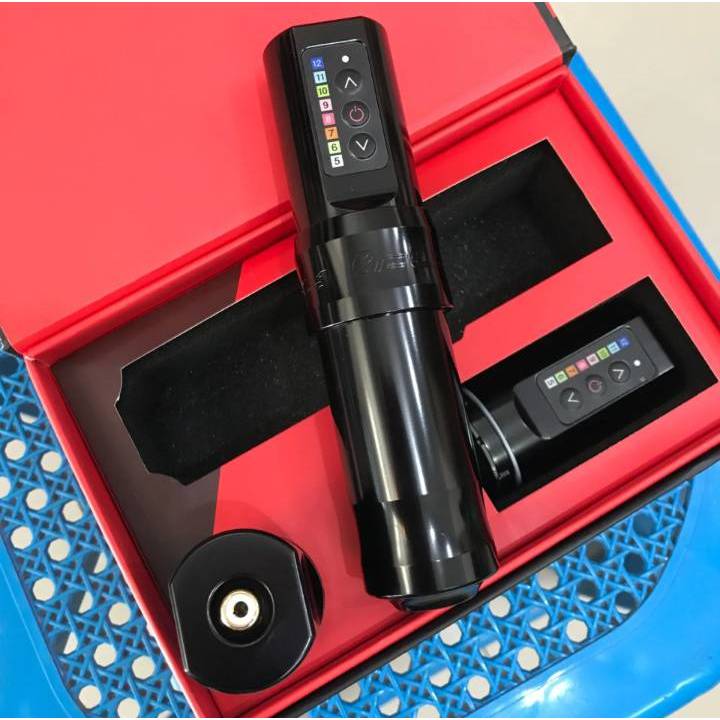 เครื่องสัก FK MAX ใช้พลังงานจากชุดแบตเตอรี่แบบถอดได้