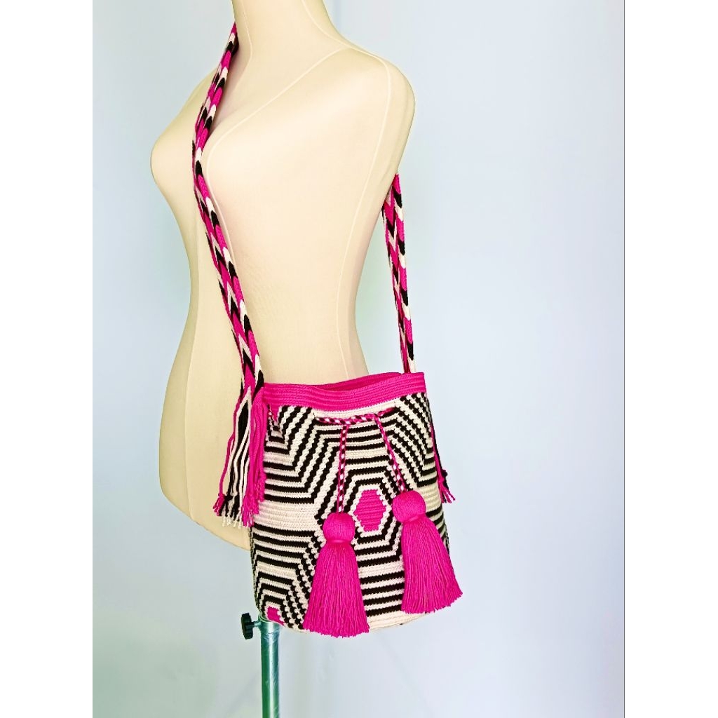 พร้อมส่ง/กระเป๋า Wayuu งานSize M