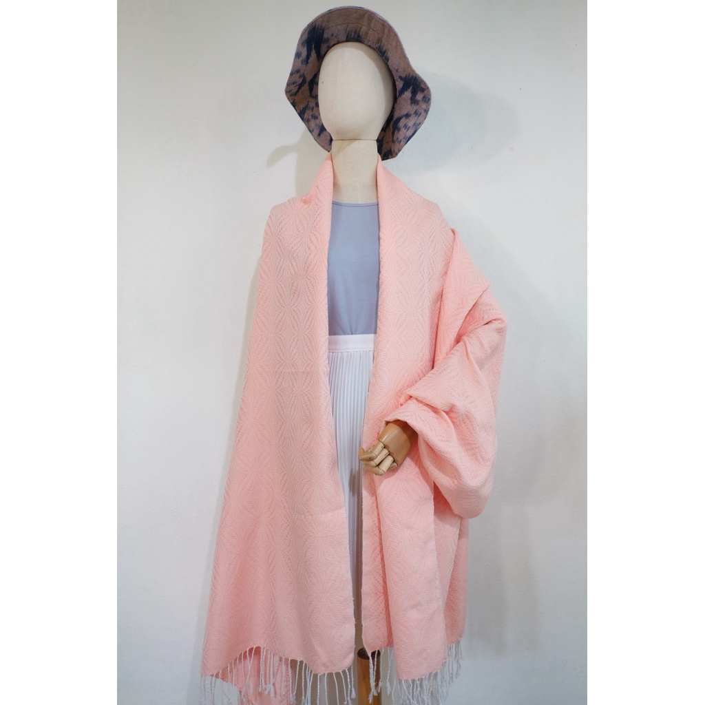 ผ้าฝ้ายทอมือ ผ้าทอยกดอก ยาว 1*2 เมตร 🧵🌸 - รูปที่ 2