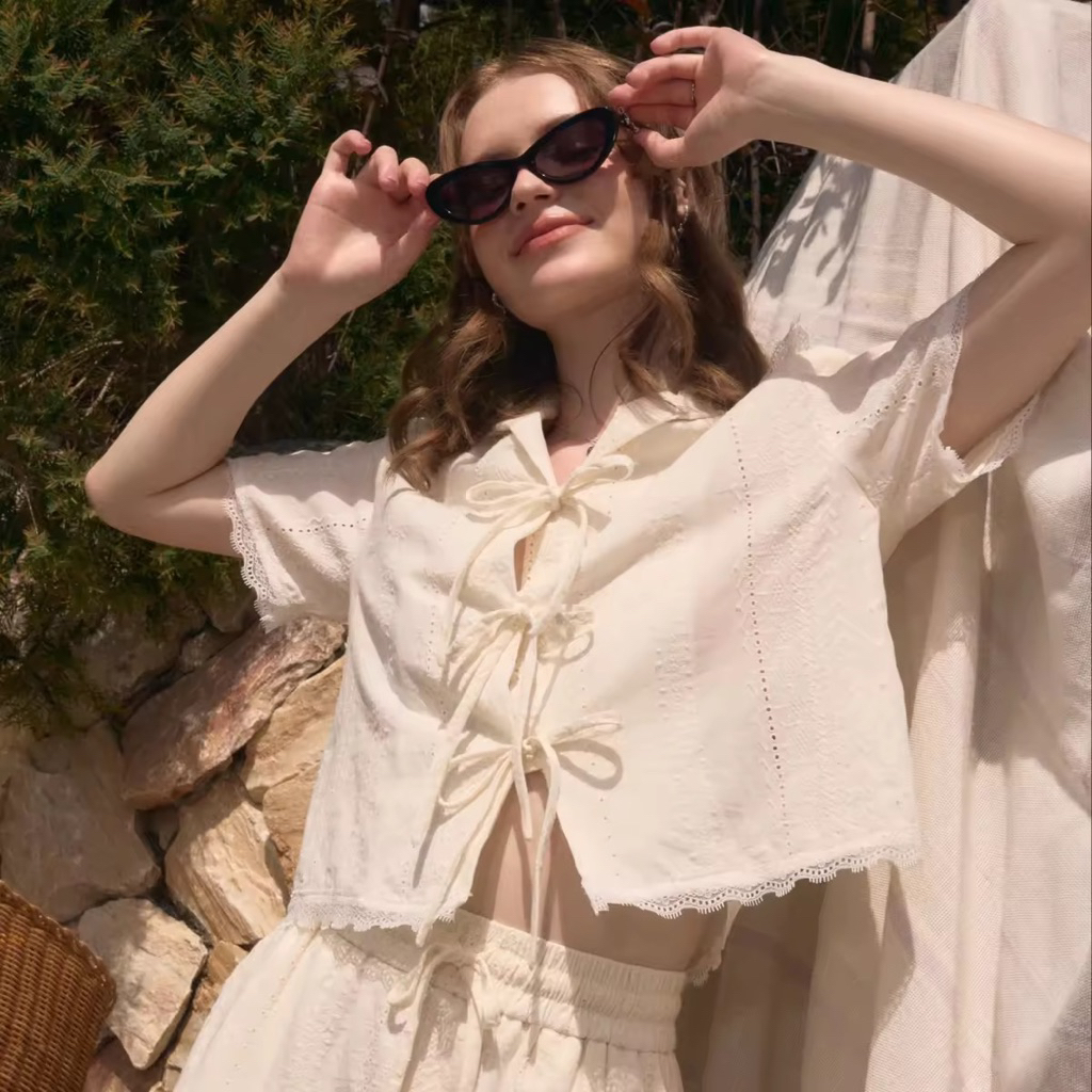 lookbooklookbook ruffle top ivory lace