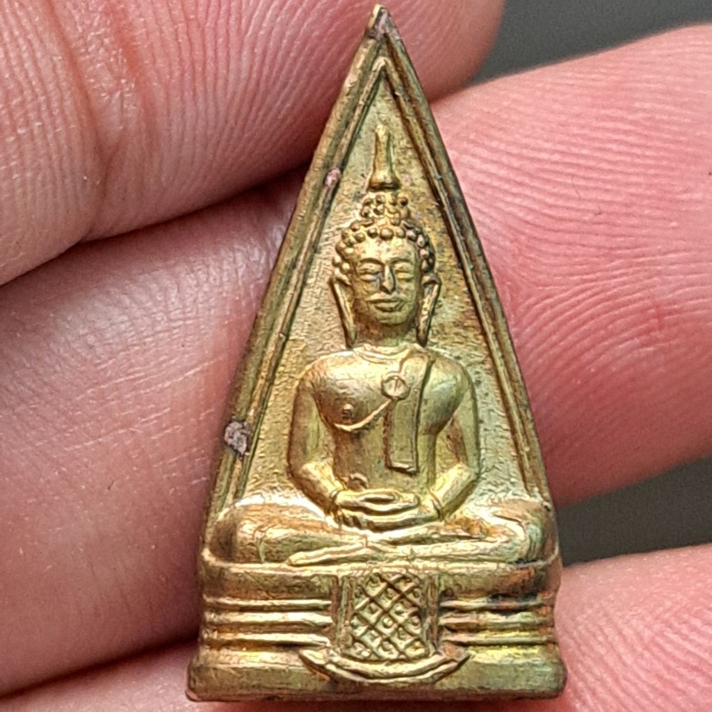 หลวงพ่อโสธร พระพิมพ์สามเหลี่ยมสองหน้า พิมพ์ 44-44 ปี2508