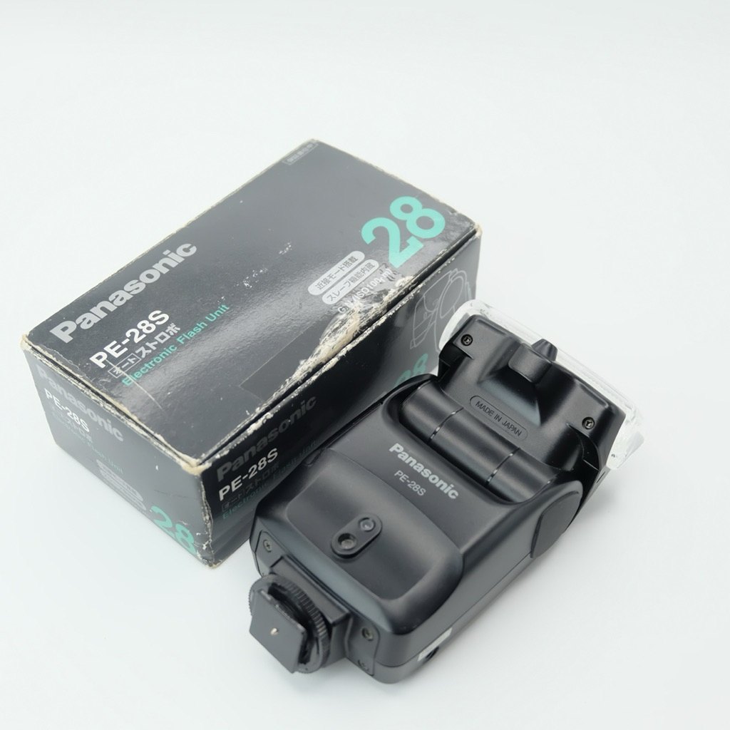 Panasonic PE28S Auto Electoeonic Flash Unit,Built-in slave function