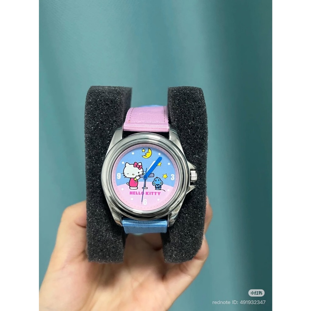 กล่องจุ่ม นาฬิกา Hello kitty V.2 ที่ทุกคนตามหา 1Box มี 6 แบบ