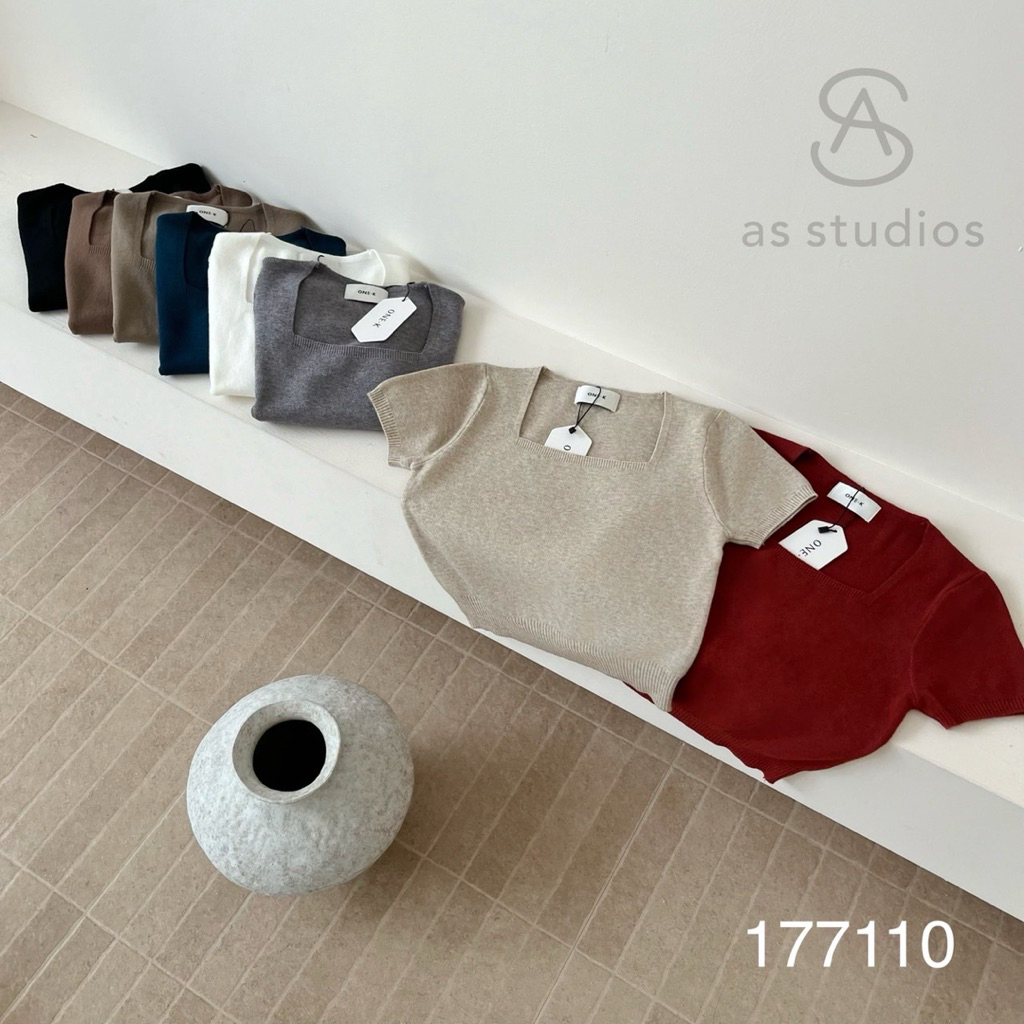 ONE-K เสื้อไหมพรมคอเหลี่ยม