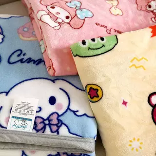 ผ้าห่มนาโน ของขวัญ ของฝาก ผ้าห่มติดรถ ลายน่ารัก แพคเกจถุงซิปสวยงาม มี 2 ขนาด (3 ฟุต/5 ฟุต)
