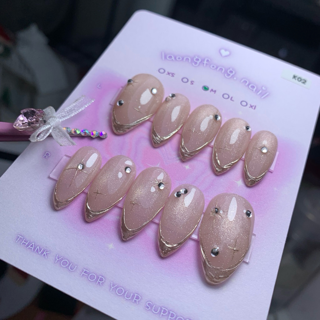 𝓵𝓪𝓸𝓷𝓰𝓯𝓸𝓷𝓰.𝓷𝓪𝓲𝓵 เล็บปลอมสำเร็จรูป 𐐪◡̎ สีลูกแก้วนูด ขัดผง (แบบทรงแหลมฝอสั้น)♔เปลี่ยนสี เปลี่ยนทรงเล็บได้