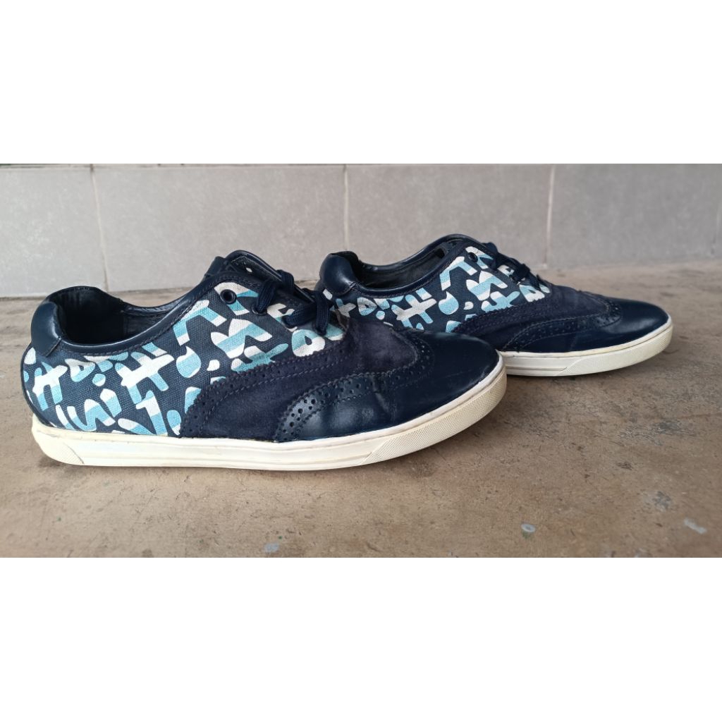 รองเท้าแบรนด์เนม มือสอง Lvหลุยส์ แท้ สภาพ98% Sz 44/27cms