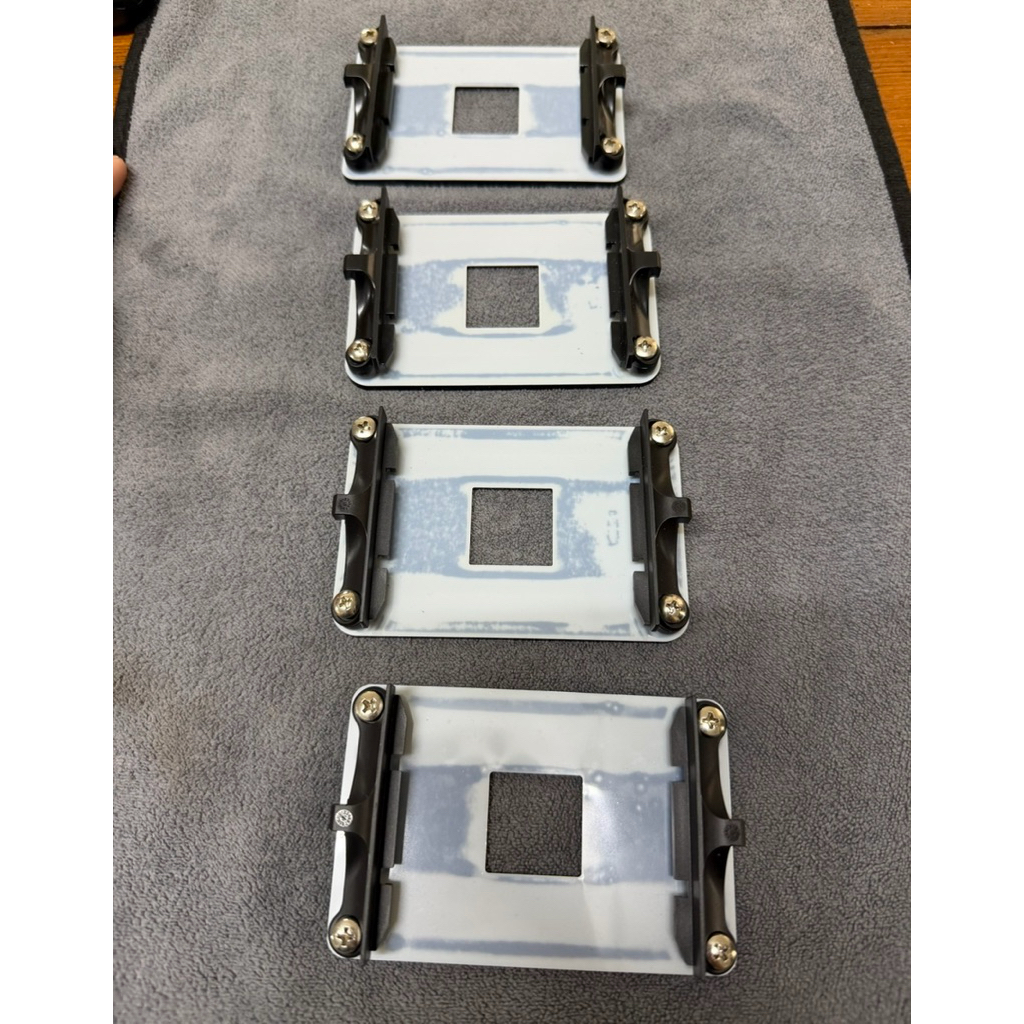 ฝาหลัง  เมนบอร์ด AM4