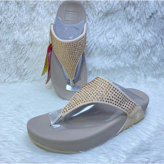 รองเท้าแตะ ผู้หญิง แบบสวม platform ส้นสูง ใหม่ สวย เบามาก ใส่สบาย ไซส์ 36----40 ราคาถูกใจ