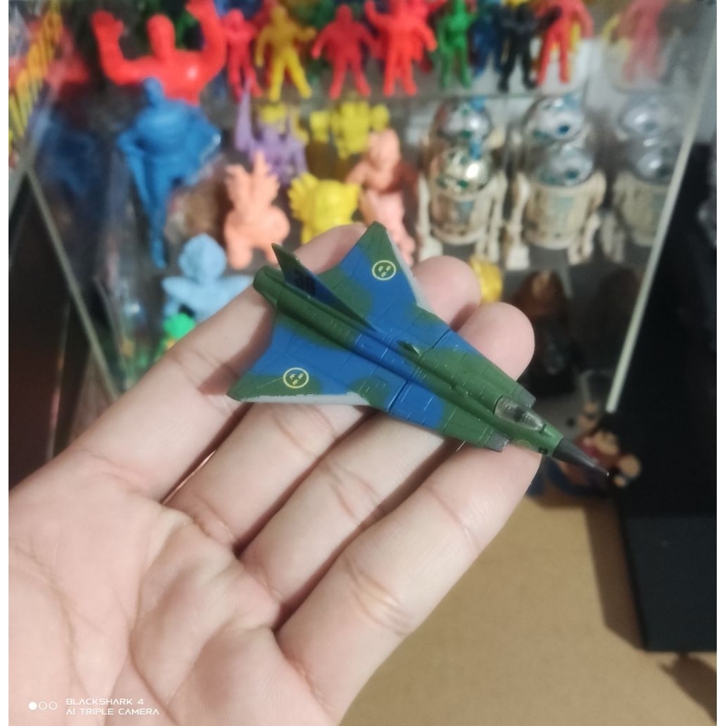 เครื่องบินรบ Choco Egg World หมายเลข 4 J35F Draken