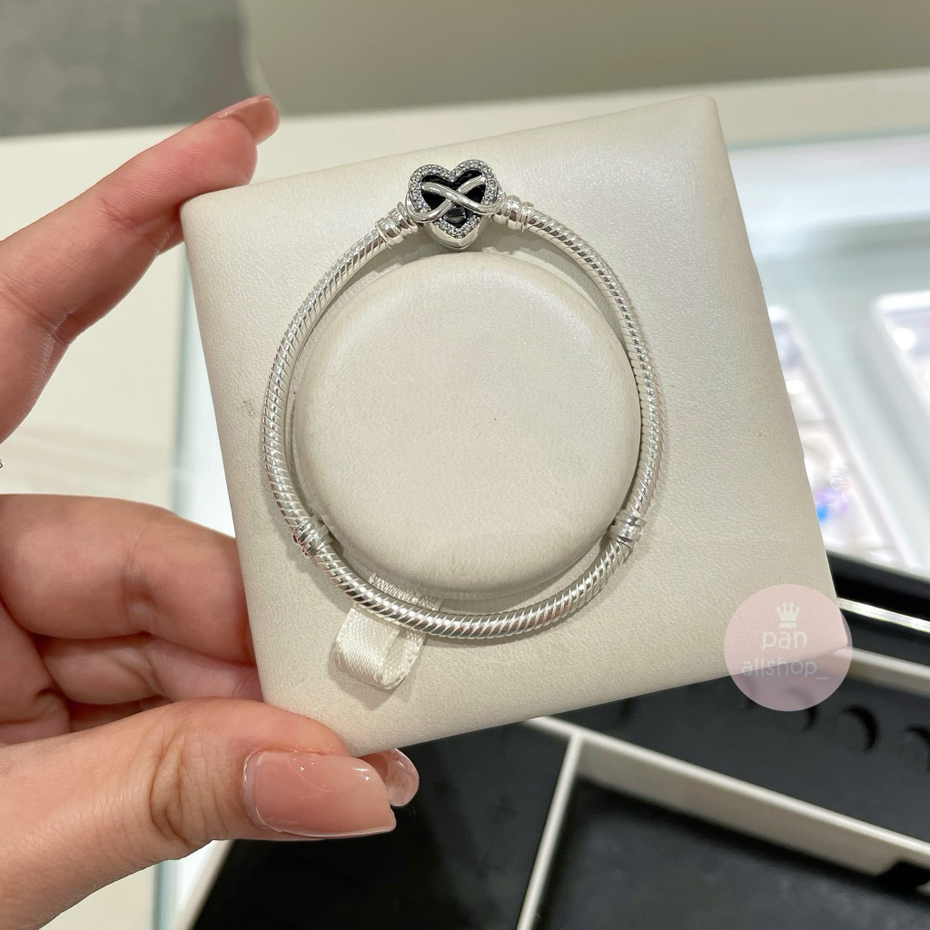 (ของแท้100%)Pandora Infinity Heart Clasp Snake bracelet ข้อมือหัวใจอินฟินิตี้