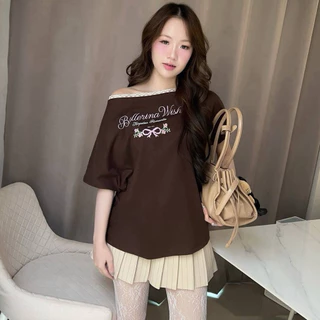 เสื้อปาดไหล่เฉียง แต่งลูกไม้ ทรงโอเวอร์ไซส์ The Pumpkins