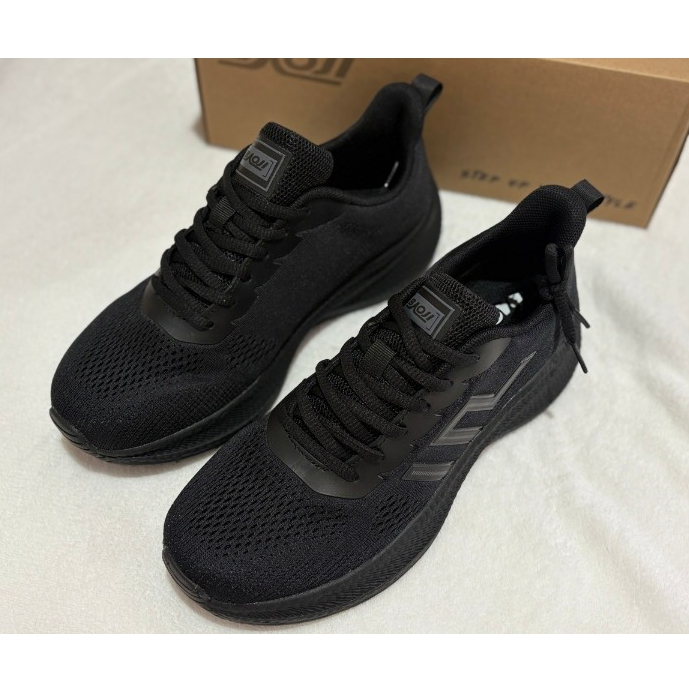 รองเท้าผ้าใบสีดำล้วน Baoji รุ่นBJM1122