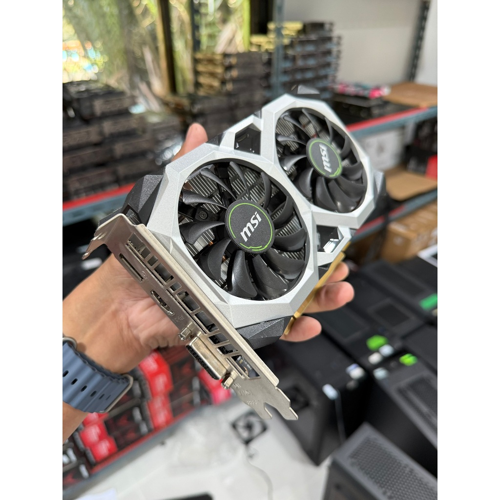GTX1650 4G มือ✌️การ์ดจอสำหรับเล่นเกม