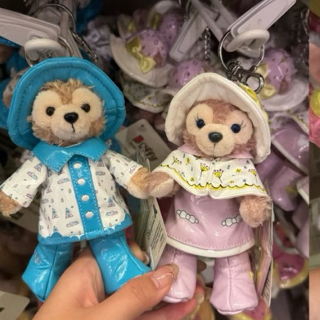 พร้อมส่งในไทย🇹🇭 🐻🎀 พวงกุญแจ duffy and friends keychain ☔️ Duffy Raincoat Hongkong Disneyland ลิขสิทธ