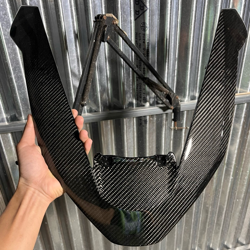 คิ้วpcx160 ปี2025คาร์บอนแท้ลาย2(it car bon)