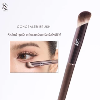 Scbrush Slanted Concealer Brush | แปรงเกลี่ยคอนซีลเลอร์หัวเฉียง รุ่น 154 สำหรับปกปิดใต้ตาหรือรอยคล้ำ