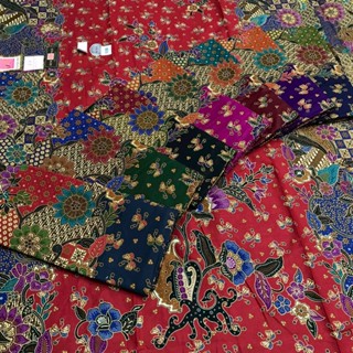 SOPHIA ผ้าถุงสตรีบาติก ลายปาเต๊ะ (เย็บสำเร็จ) ตรา TS NO.2243…