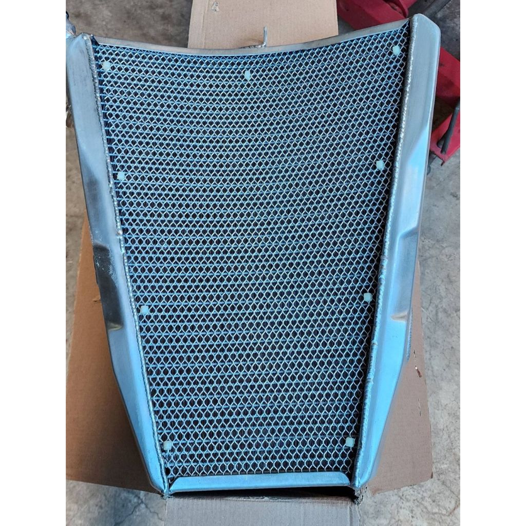 หม้อน้ำแต่งสำหรับ HONDA CBR250RR