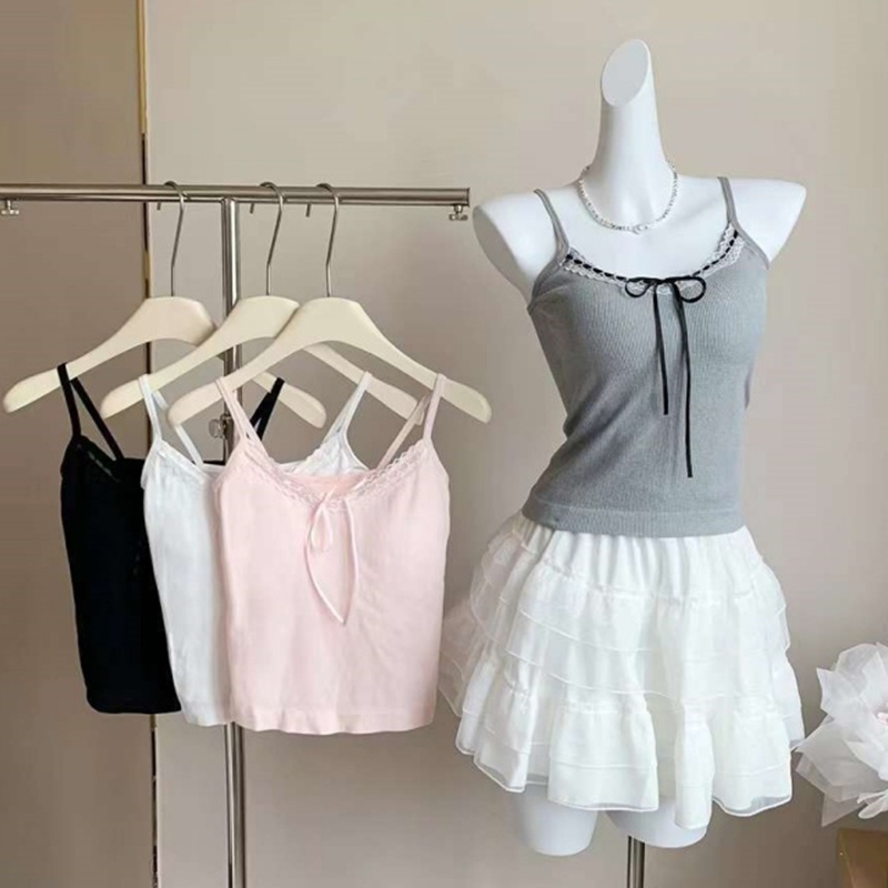 เสื้อในสไตล์เกาหลี สายเดี่ยวลูกไม้ ใส่เป็นชั้นในได้ ทรงกระชับตัว พร้อมแผ่นเสริมหน้าอกถอดไม่ได้