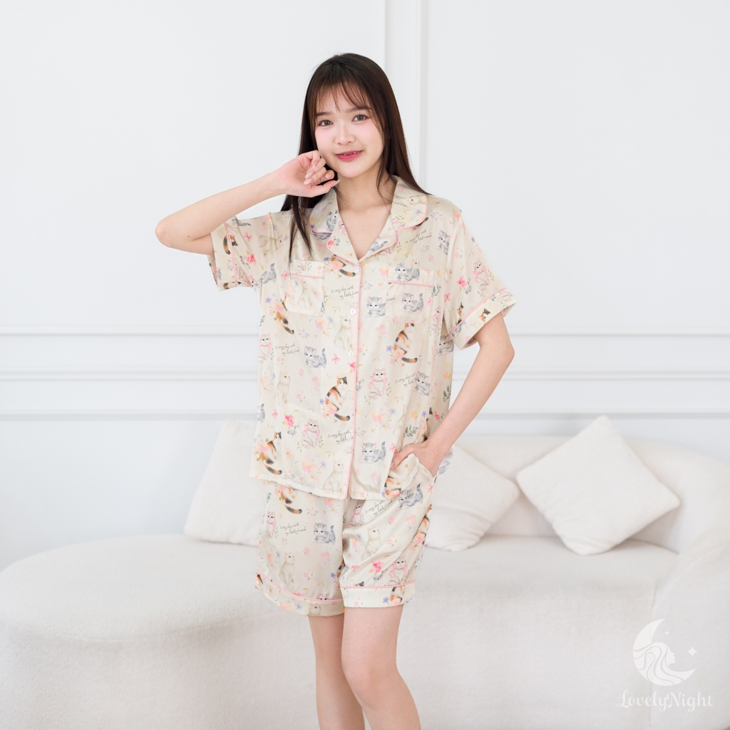 ชุดนอน LovelyNight แขนสั้น-ขาสั้น Floral Cats A19