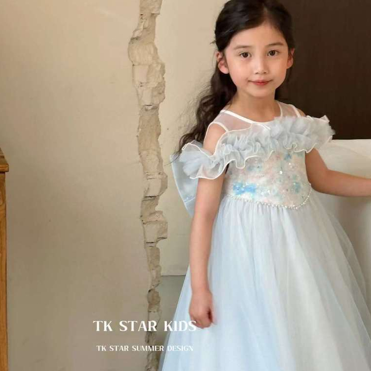 ชุดเจ้าหญิงเด็กผู้หญิง สีฟ้าอ่อน เลื่อมบนหน้าอก โบว์ใหญ่ที่ด้านหลัง ฟูมาก ชุดเอลซ่า สำหรับวันเกิด ออกงาน งานเทศกาล