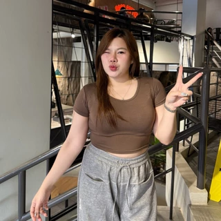 🌈SpinnyHouse🌈เสื้อครอป ผ้าเรย่อน สาวอวบใส่ได้ มีไซส์ M XL พร้อมส่ง ผ้ายืดเยอะ เสื้อออกกำลังกาย แมตช์ง่าย รุ่น ครอปเรียบ