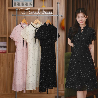 Floral dress ผ้ามีtexure น่ารัก🎀