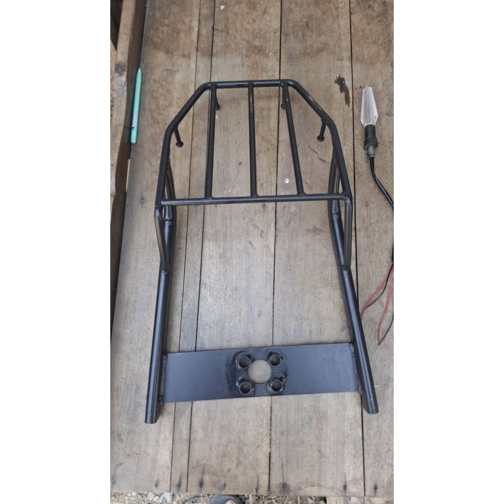 เหล็กท้ายR15v2 มือสอง