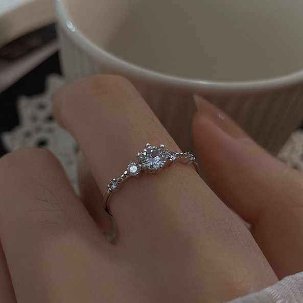 Anti Stress Anxiety Ring For Women Stainless Steel Sun Pendant Spinner เเหวนแฟชั่น แหวนสวยๆ แหวนคู่ 