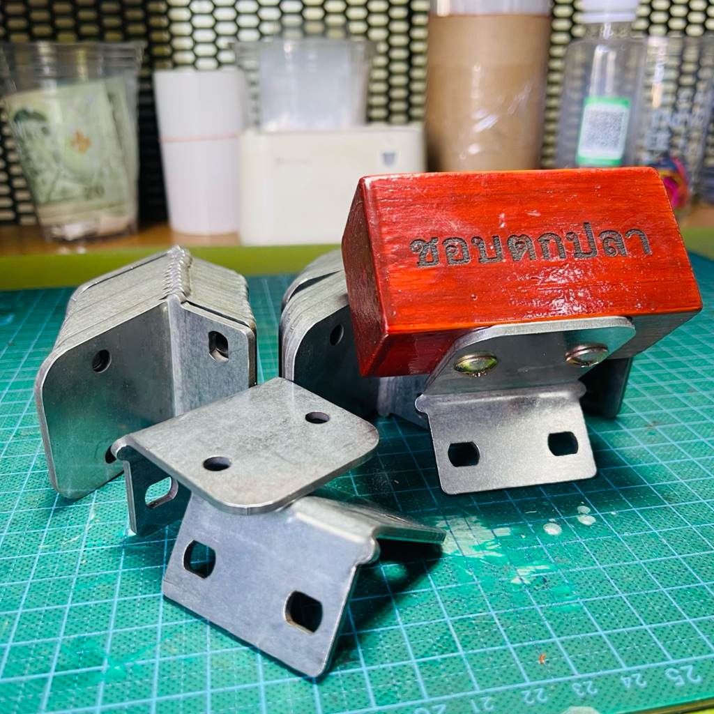 แผ่นฉากยึดฐานมัลริกิ(อย่างหนา3มิล)แผ่นเสียบกว้าง4.5cm(ไม่รวมไม้)