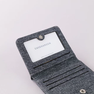 [มีส่งทันที] Caseharden Brooklyn Wallet กระเป๋าสตางค์ใบกลาง มีช่องใส่เหรียญใหญ่ ผ้ายีนส์ และหนังกันรอย