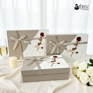 กล่องของขวัญสำเร็จรูป รุ่น Petels กล่องของขวัญ พรีเมี่ยม กล่…