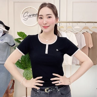 Serene's Choice เสื้อคอยู ผ้าร่องเล็ก แต่งกระดุมหน้า ผู้หญิง มินิมอล U-neck Ribbed Shirt