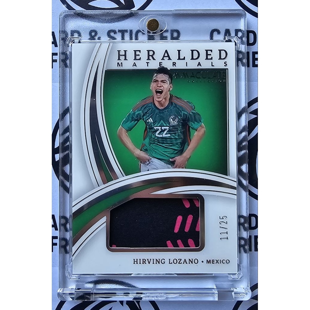 Panini:พานินี่-การ์ดชิ้นส่วนผ้าที่ระลึก (Not-Associated) ของ Hirving Lozano (Mexico) Run.11/25