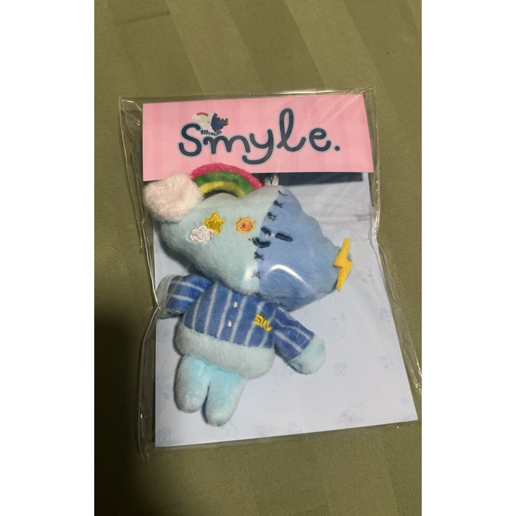 (ชิ้นสุดท้าย!!)SMYLE TINY FRIENDS DOLL KEYCHAIN GMM TV น้องสมหมายของคุณสกาย Sky wongravee