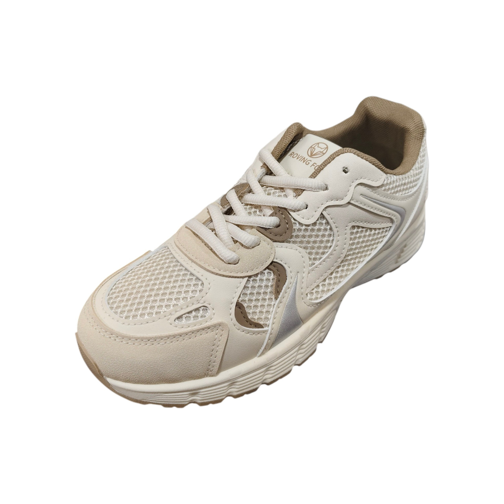 Roving Fox รองเท้าผ้าใบ รุ่น RN2004 สีครีม