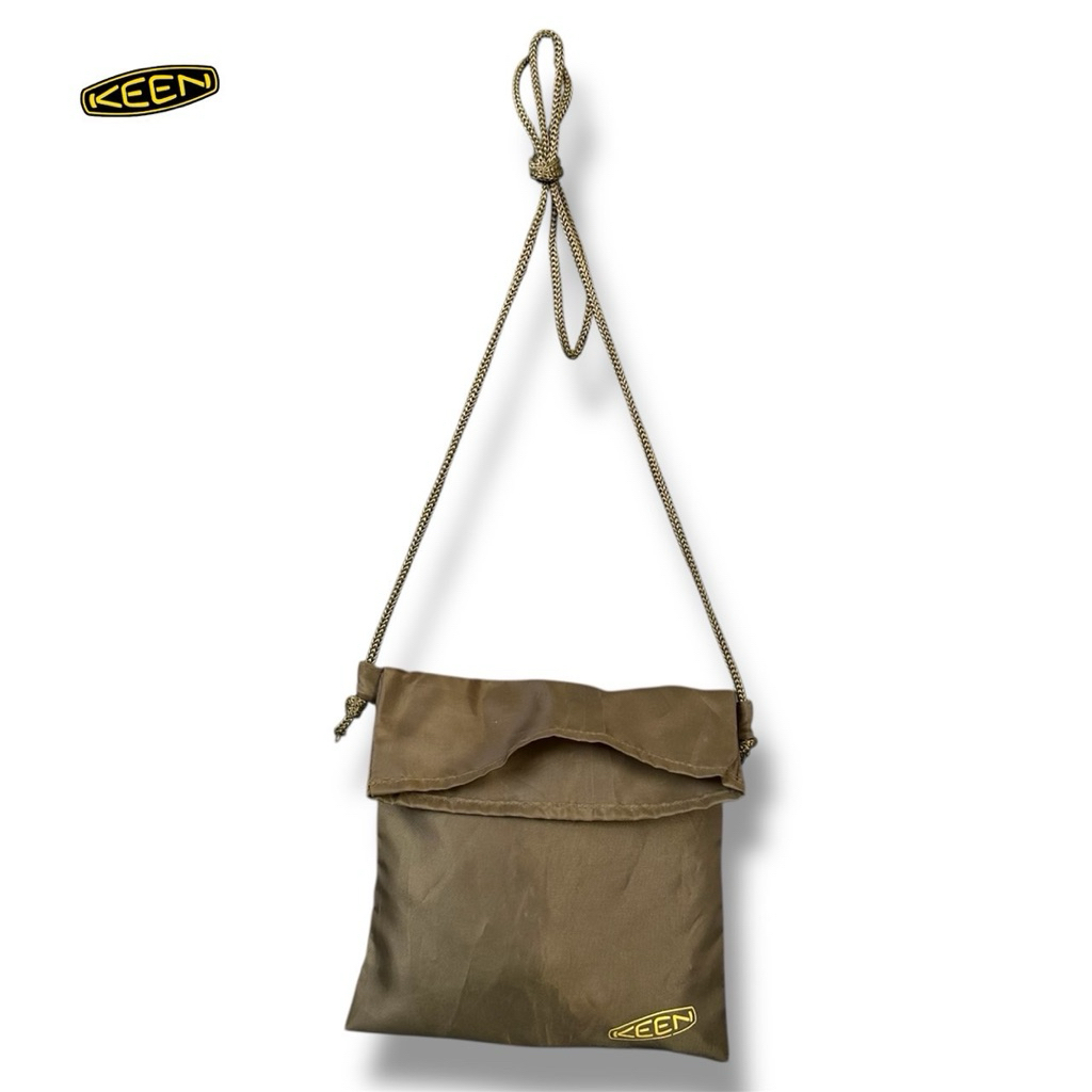 Keen กระเป๋าสะพายข้าง