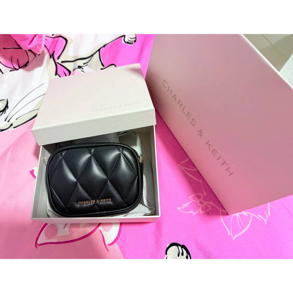 CHARLES & KEITH รุ่น Arwen Quilted Mini Bag