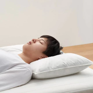 MUJI มูจิ หมอน ขนเป็ด แท้ FEATHER PILLOW มี 2 ขนาด 43x63 และ 50x70