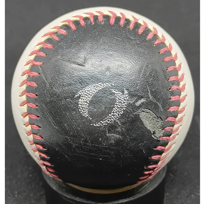 ลูกเบสบอลหนังแท้ IGNIO practice baseball, 450 grams Baseball /Soft ball.