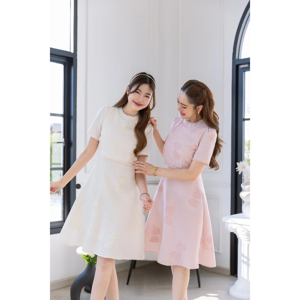 508-01-02ดอกไม้ปักชมพูและครีม