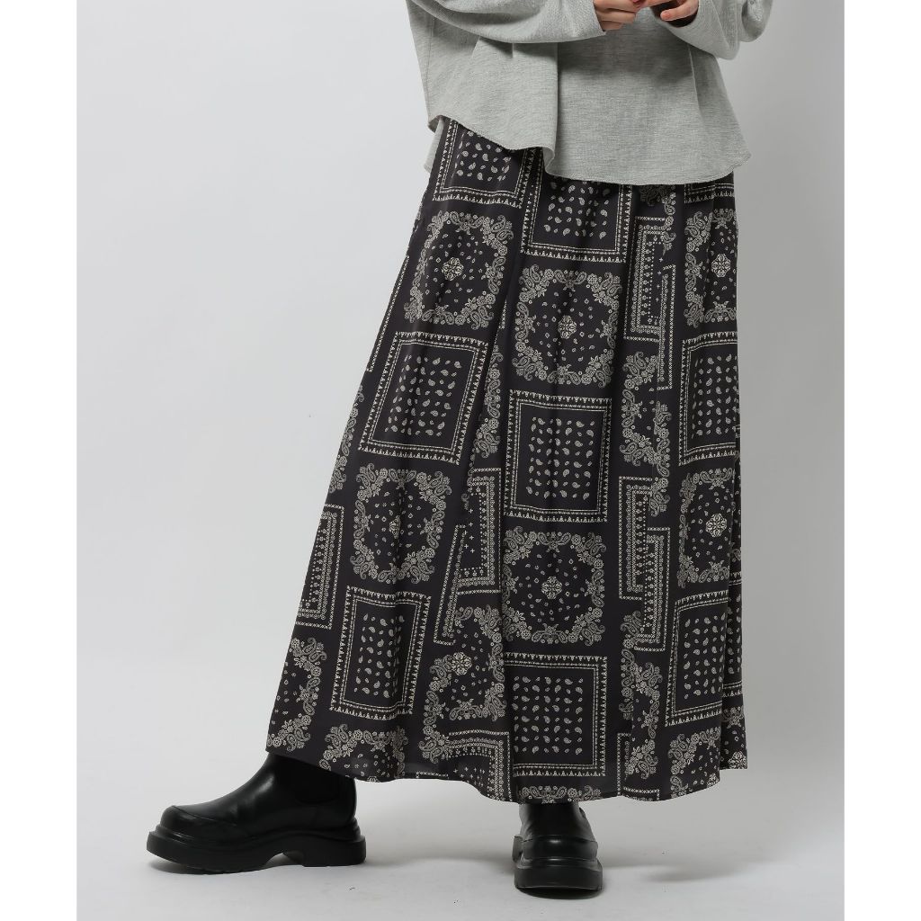 niko and ... กระโปรงพิมพ์ลาย สัมผัสลื่น ใส่สบาย Printed panel skirt