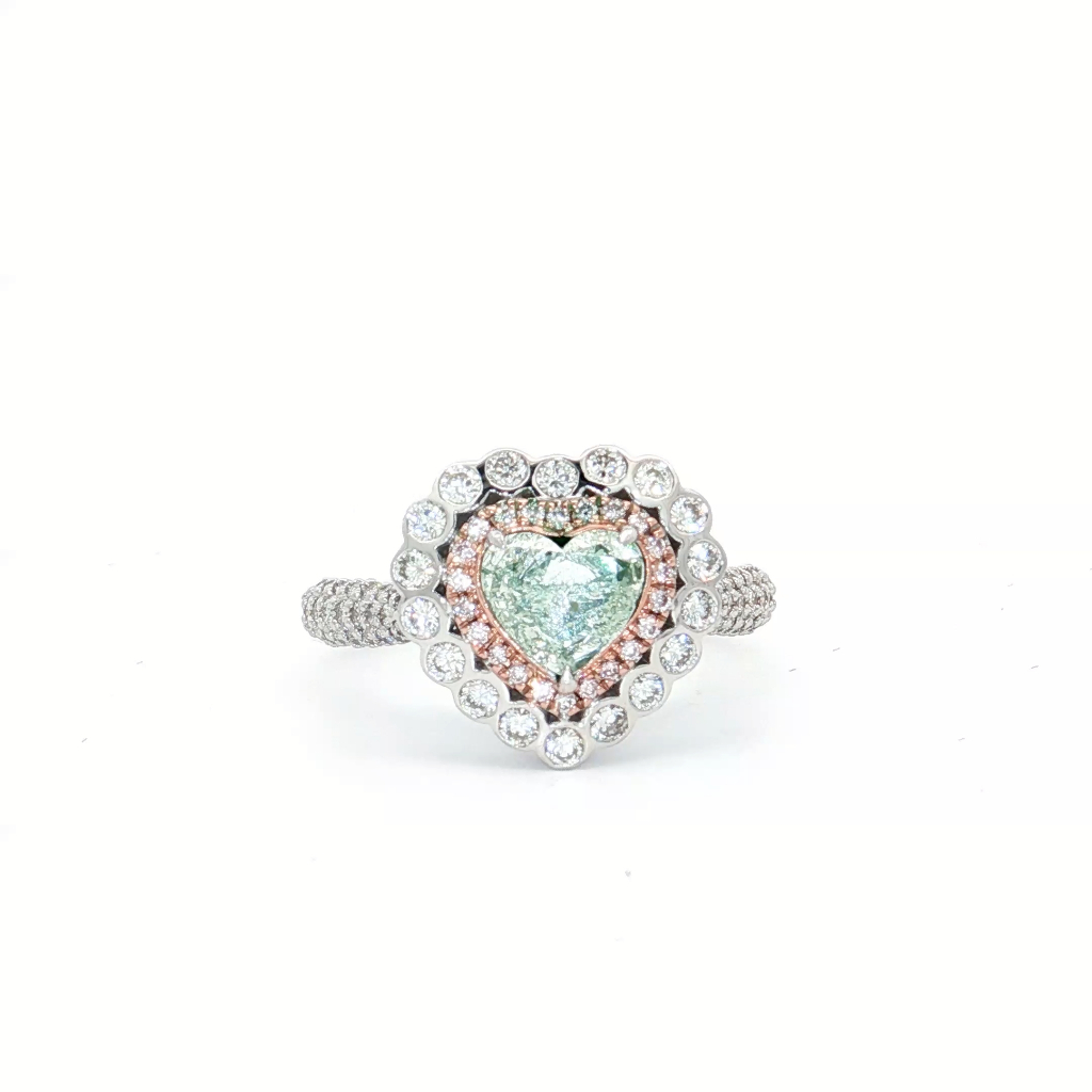 0.75 cts Light Green SI2 Clartiy Diamond Ring