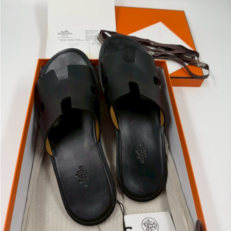 (มือสอง) Hermes Izmir sandal Size 43 Noir color *กรุณาทักแชทเช็คสต็อกก่อนกดสั่งนะคะ*