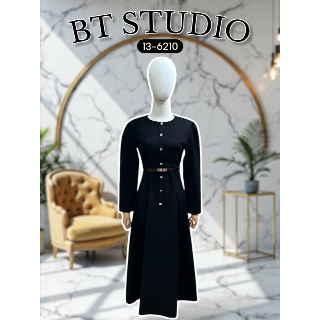 BT 13-6210 เดรสยาว คอกลม แขนยาว แต่งหลอกกระดุมเรียงกันด้านหน้า จับจีบด้าน ซิปหลัง ซับในทั้งตัว มาพร้