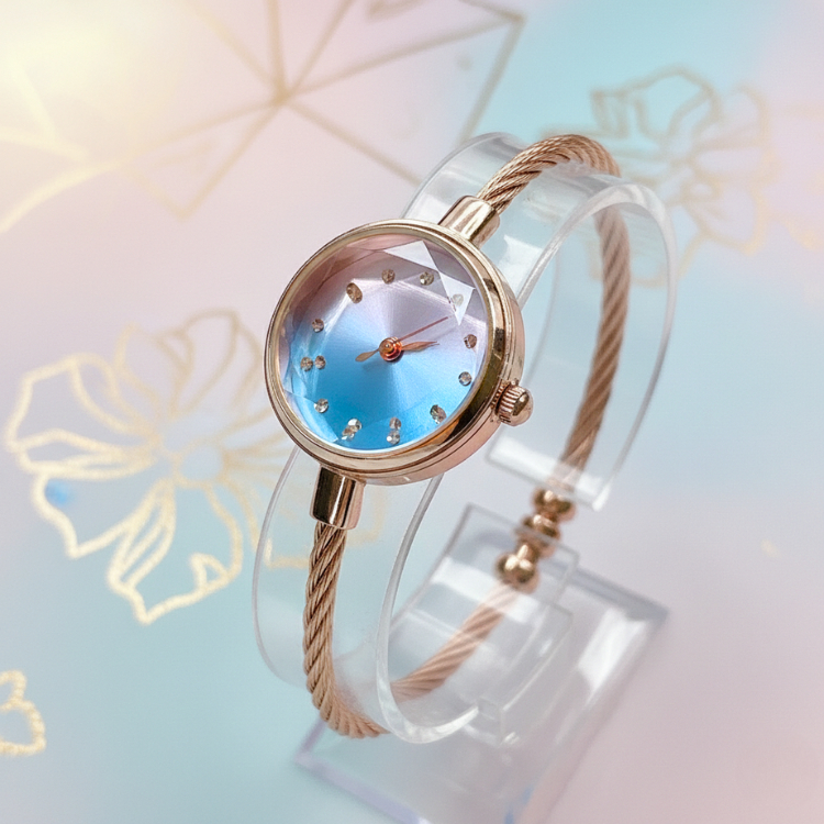 นาฬิกาแฟชั่น กำไลข้อมือ (Free Size) ปรับขนาดได้ มีเวลาบอก ใส่เก๋ๆกับทุกลุค แมทซ์ง่าย