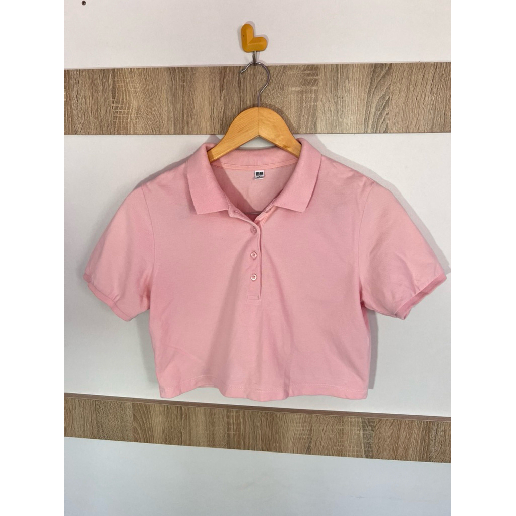เสื้อคอปก ทรงครอปสีชมพูอ่อน uinqlo ส่งต่อ