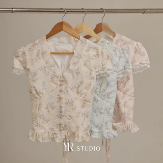 PETTIES BLOSSOM TOP(Pre-เหลือง,ชมพู)เสื้อคอวีแต่งลายหยัก ตรงช่วงอก เนื้อผ้าคอตตอลแต่งงฉลุมีซับใน มีเชือกปรับให้ดูเอวคอด